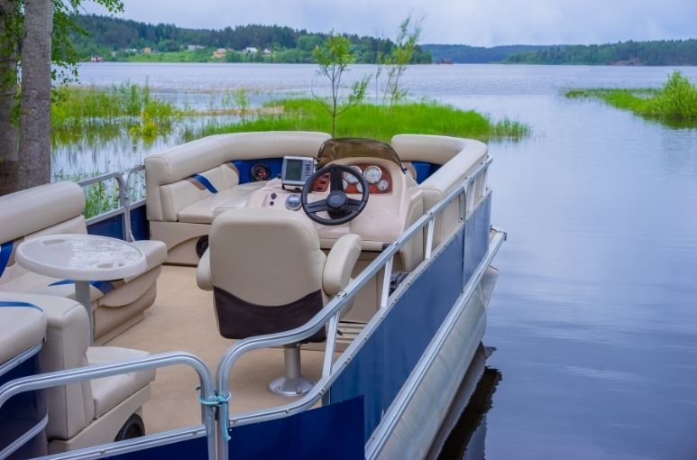 Choosing the Right Vinyl Fabric Color for Your Boat Seats