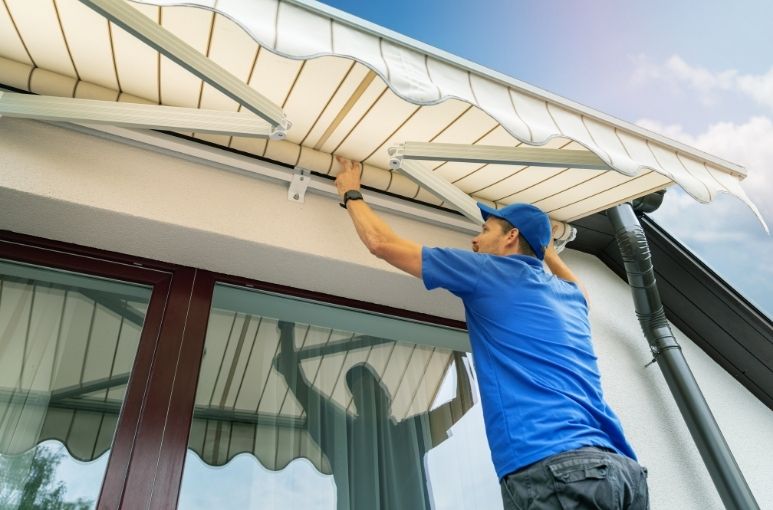 Why It’s Important To Put Your Vinyl Awning Away for Winter
